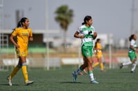 Yessenia Novella, América Rodríguez