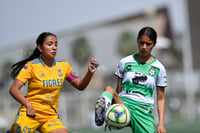 América Rodríguez, Aylin Salais