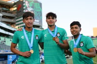 reconocimiento a jugadores de  sub 17