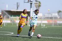 Mereli Zapata, Alexa Gutiérrez