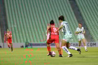 Karen Gómez, Mariel Román