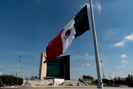 Bandera de México, Plaza Mayor de Torreón @tar.mx