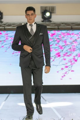 Pasarela trajes caballero @tar.mx