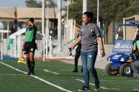 Claudia Ríos, DT Santos sub 17 femenil @tar.mx