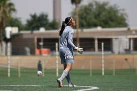 celebra gol de Pachuca, Paola Pérez @tar.mx