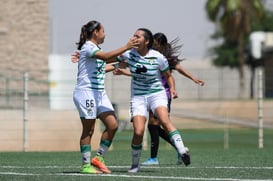 Celebran gol de Mereli, Frida Cussin, Mereli Zapata @tar.mx