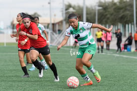 Yessica Guerrero, Mereli Zapata @tar.mx