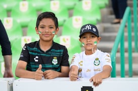 Afición en el Estadio Corona @tar.mx