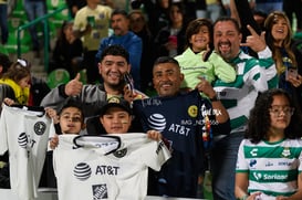 Afición en el Estadio Corona @tar.mx