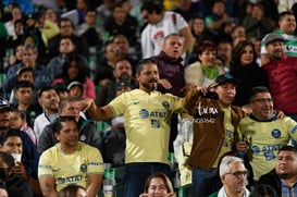 Afición en el Estadio Corona @tar.mx