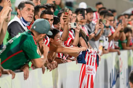 Afición en el Estadio Corona @tar.mx