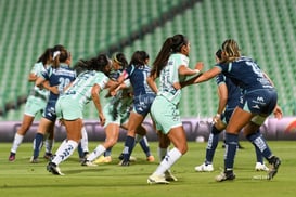 Santos Laguna vs Puebla femenil @tar.mx