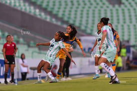 Santos vs Tigres femenil @tar.mx