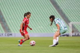 María Cuadrado, Natalia Macías Valadez @tar.mx