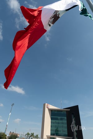 Galería de fotos: Bandera de México, Plaza Mayor de Torreón