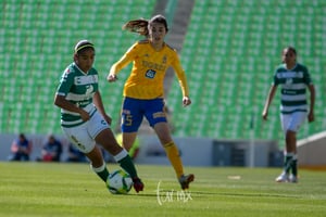 Yahaira Flores, María Elizondo 5