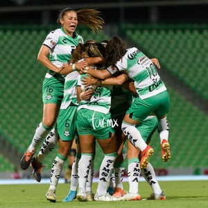 Del gol de Desarae, Desarae Félix