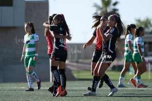 celebran gol, Valeria González