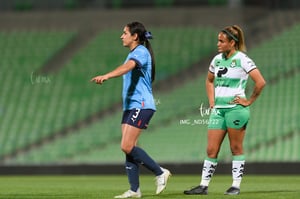 Alexia Villanueva, Damaris Godínez