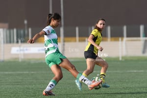 Yessenia Novella