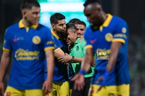 Marcos Ambriz, Néstor Araujo