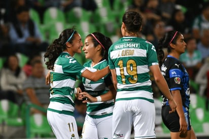 Gol de Nancy Quiñones » Santos vs Querétaro J14 C2019 Liga MX Femenil