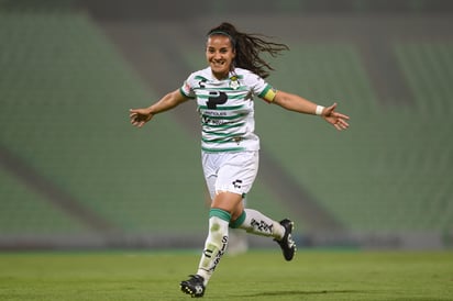 festejo gol de Peraza, Cinthya Peraza