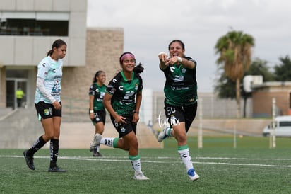 foto Gol de Judith, Nadia Jiménez, Judith Félix
