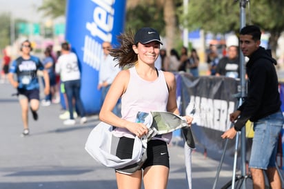 Fátima Alanís, campeona 10 millas | Carrera 5K y 10 millas Día del Padre