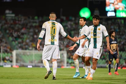 Diego Medina, Juan Brunetta » Santos vs Pumas UNAM