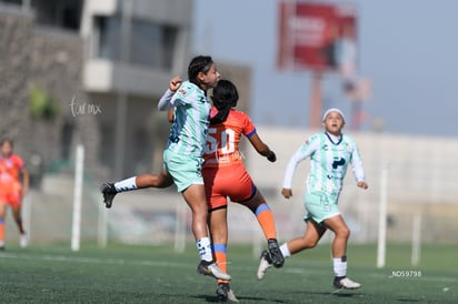 Mereli Zapata, Maria Castillo