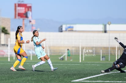 Yolanda Lira, Angélica Antonio » Santos vs Tigres femenil sub 19
