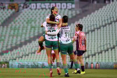 foto Santos Laguna rompe racha y derrota a Chivas Femenil en Torreón
