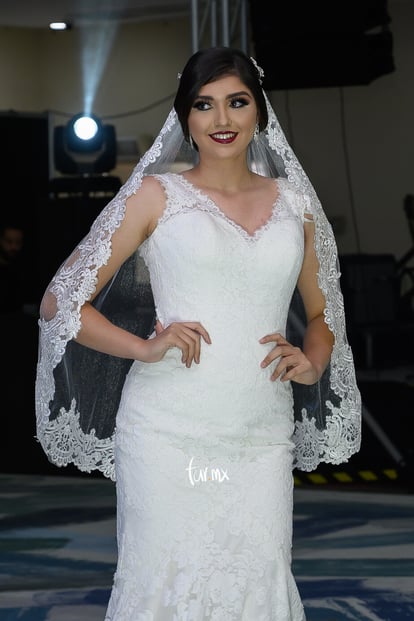 Shasta Cantu | Expo Sí Acepto vestidos de novia