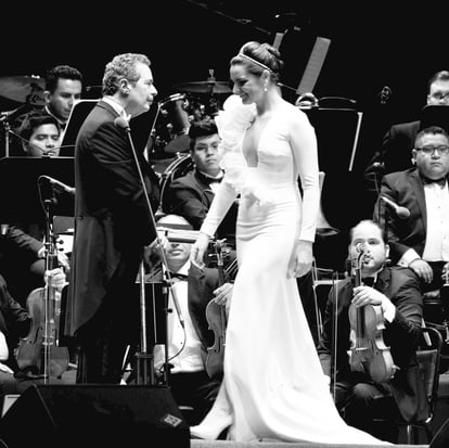 Virginia Tola | Plácido Domingo le canta a Torreón