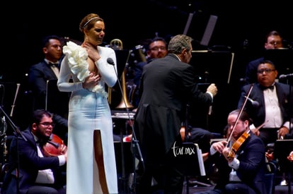 Virginia Tola | Plácido Domingo le canta a Torreón