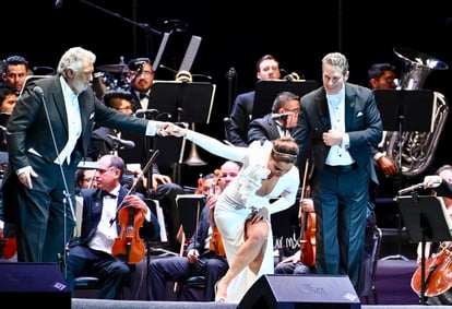 Virginia Tola | Plácido Domingo le canta a Torreón