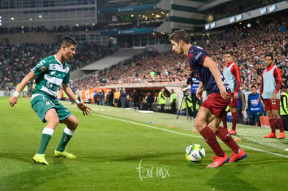 Bryan Garnica, Isaác Brizuela | Santos vs Chivas J4 C2019 Liga MX