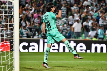 festeja tercer gol, Carlos Acevedo | Santos vs Cruz Azul jornada 18 apertura 2019 Liga MX