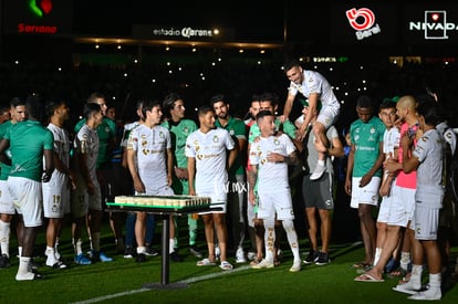 Pastel décimo aniversario del Estadio Corona | Santos vs Cruz Azul jornada 18 apertura 2019 Liga MX