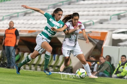 Karla Martínez, Perla Navarrete | Santos vs León J6 C2019 Liga MX Femenil