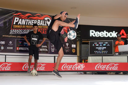 Adrian Ornelas adrian_wrs_crew | Torneo de freestyle y street futbol, Panther Ball 2019