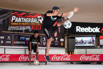 Adrian Ornelas adrian_wrs_crew | Torneo de freestyle y street futbol, Panther Ball 2019