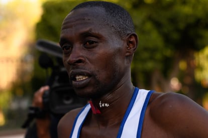 Robert Kiprotich Letting (Kenia) 1:10:47 | 21K y 5K El Siglo de Torreón