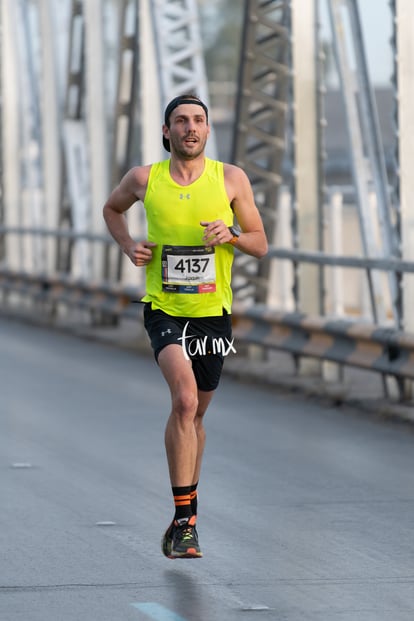 Joaquín Pereda Charles, 02:33:26 | Maratón LALA 2020, puente plateado