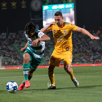 Eduardo Aguirre, Jesús Dueñas | Santos vs Tigres J6 C2020 Liga MX