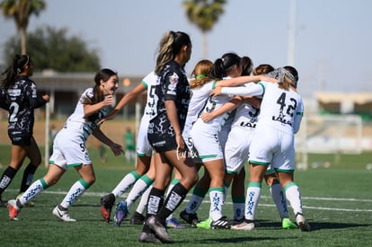 Festejo de gol de Britany Hernandez, Britany Hernández | Santos vs Necaxa J8 A2021 Liga MX