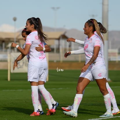 festejo de gol de Cinthya Peraza, Cinthya Peraza, Alexxandra | Santos vs Pumas J13 A2021 Liga MX femenil