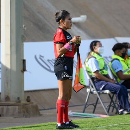 Carolina Briones, árbitro | Santos vs Pumas J13 A2021 Liga MX femenil