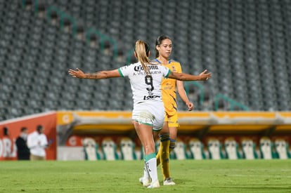 expulsión de Alexia Villanueva | Santos vs Tigres J17 A2021 Liga MX femenil